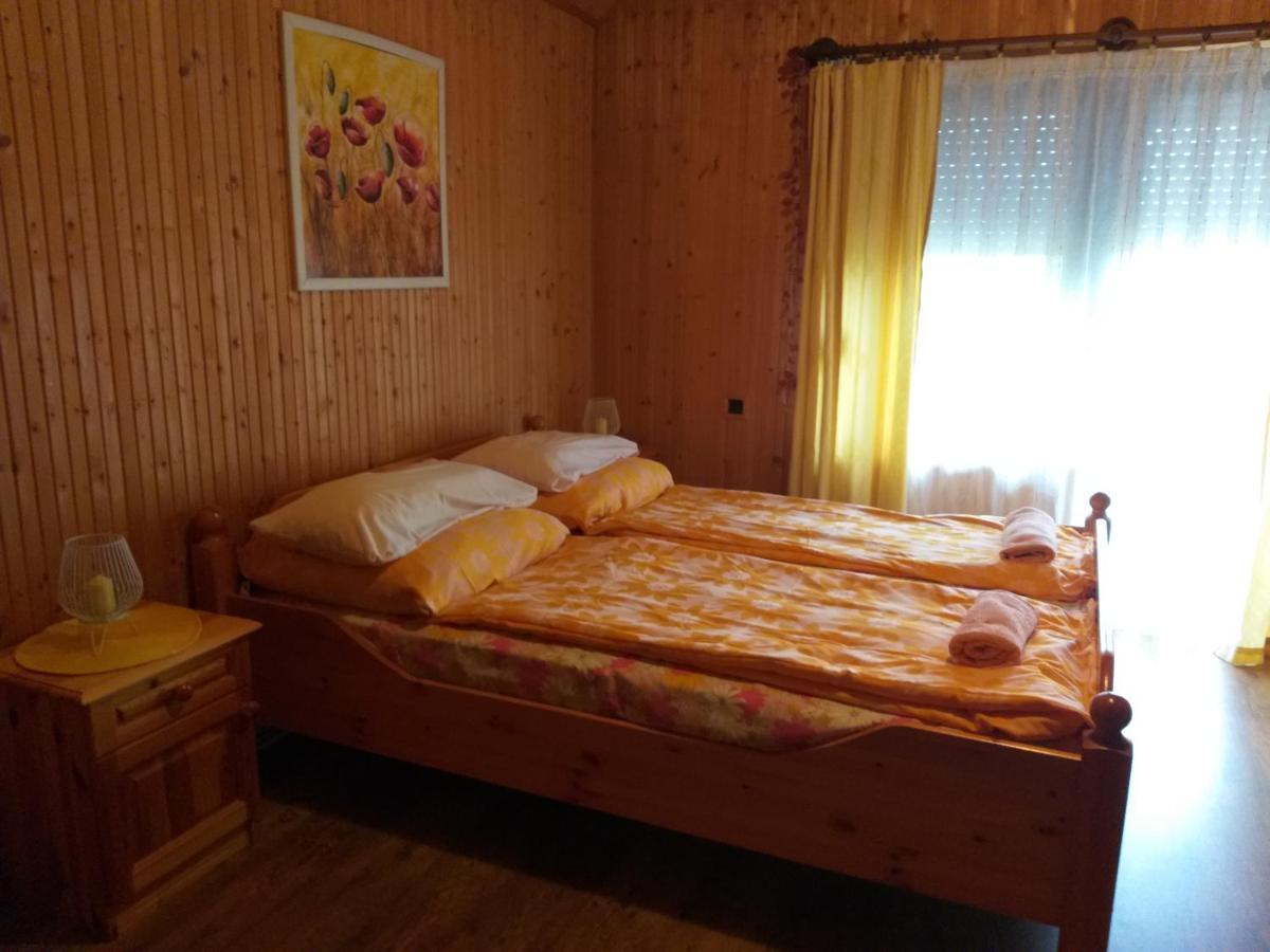 Tavasz Nyaralo Villa Poroszló Eksteriør billede